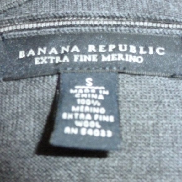 Banana Republic S Gray Lightweight Vest - Picture 3 of 3